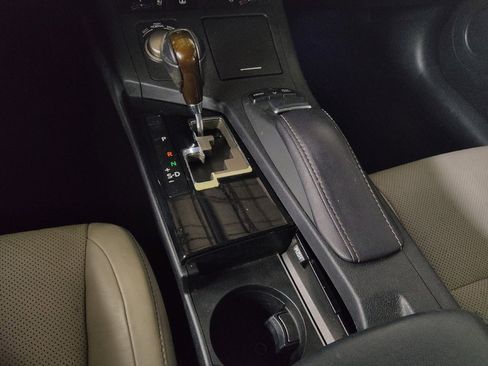 Used 2014 Lexus ES 350 w/ Luxury Package image 26