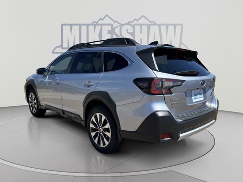 Used 2023 Subaru Outback Limited AWD/4WD image 12