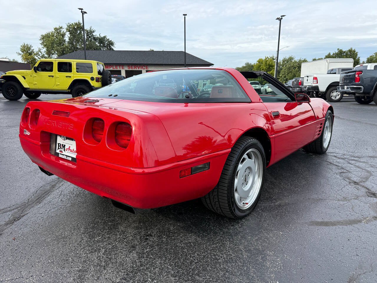 Used 1992 Chevrolet Corvette Coupe RWD image 7