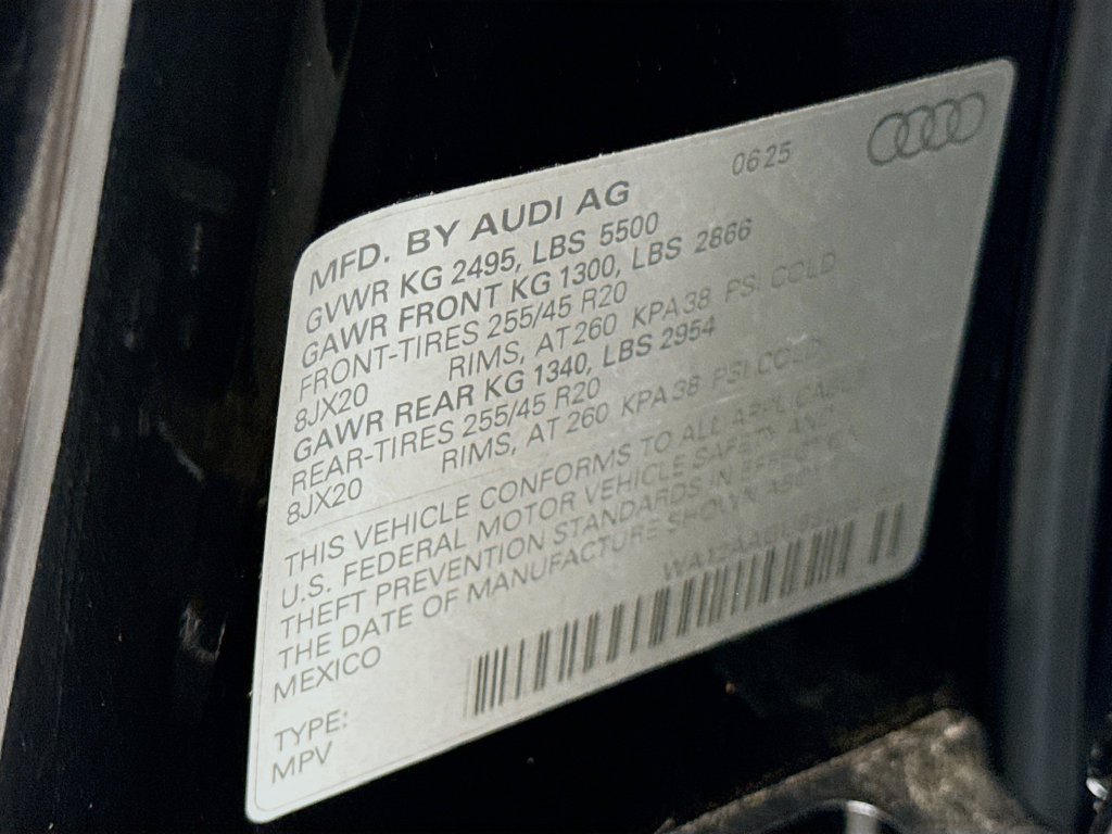 Used 2025 Audi Q5 Premium Plus w/ Premium Plus AWD/4WD image 34