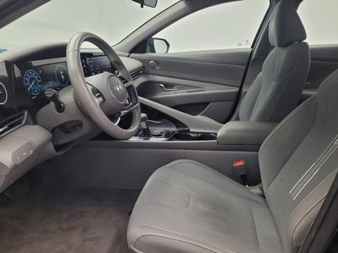 Used 2021 Hyundai Elantra SEL w/ Convenience Package image 17