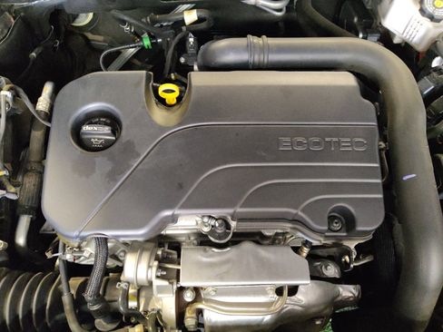 Used 2023 Chevrolet Malibu LT FWD image 30