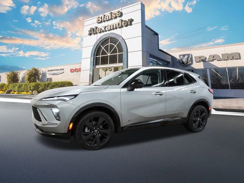 Used 2025 Buick Envision Sport Touring image 10