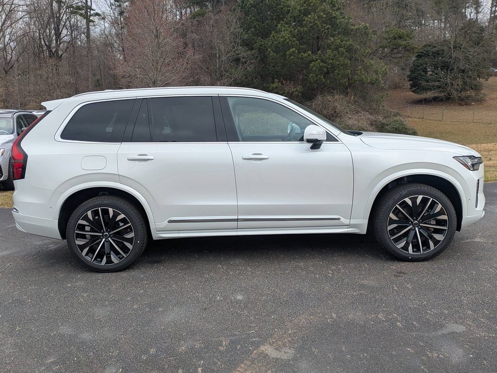 Certified 2026 Volvo XC90 B6 Ultra AWD/4WD image 7