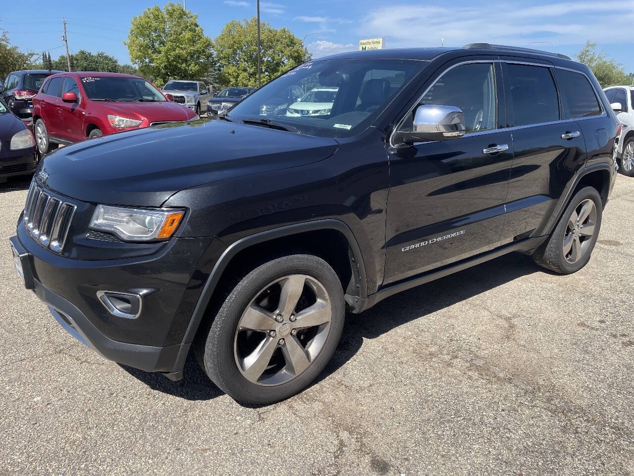 Used 2014 Jeep Grand Cherokee Limited w/ Luxury Group II AWD/4WD image 4