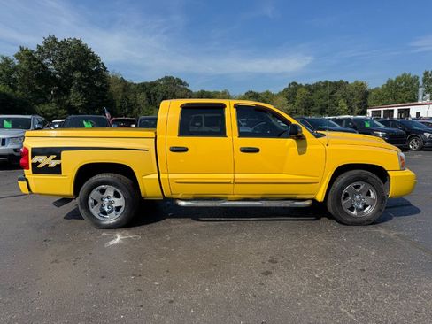 Used 2006 Dodge Dakota SLT w/ R/T Group AWD/4WD image 6