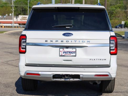 Used 2023 Ford Expedition Platinum AWD/4WD image 4