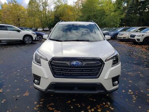 Used 2023 Subaru Forester Premium image 9