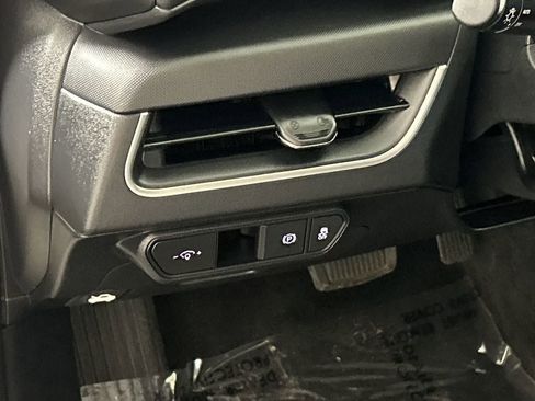 Used 2025 Kia K4 FWD image 13