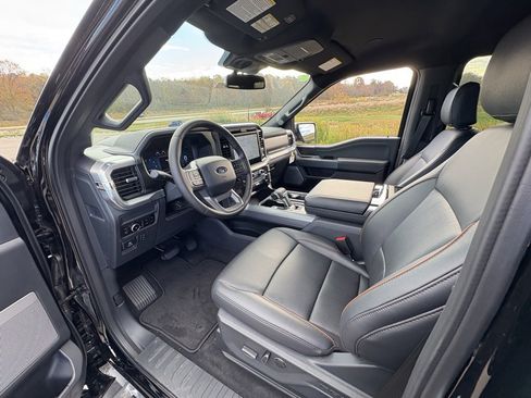 New 2025 Ford F150 Lariat w/ Equipment Group 502A High image 40