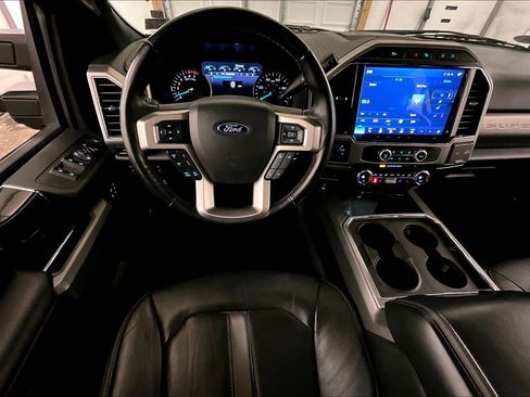 Used 2022 Ford F250 Platinum w/ Tremor Off-Road Package image 5