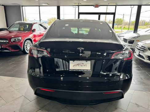 Used 2023 Tesla Model Y Long Range image 4