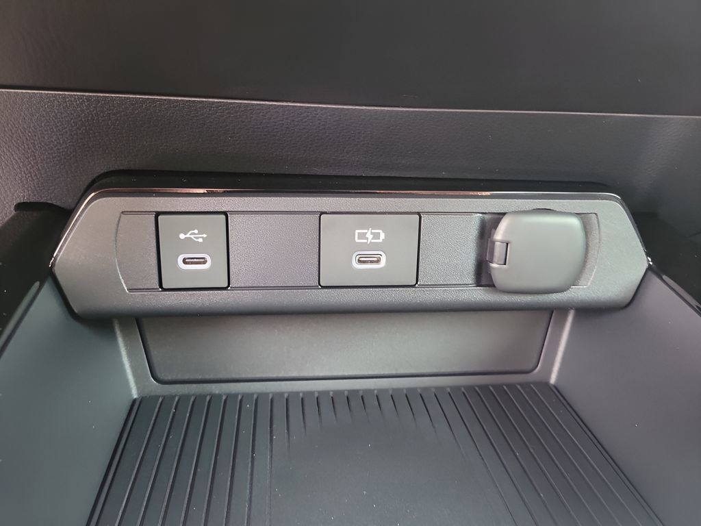 New 2026 Toyota Prius Plug-In Hybrid FWD image 21