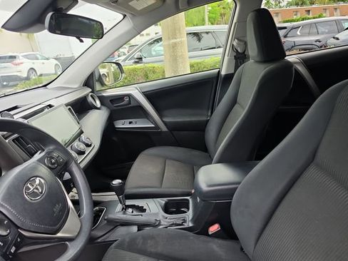 Used 2017 Toyota RAV4 LE image 13