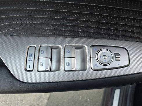 Used 2024 Hyundai Palisade Calligraphy image 24