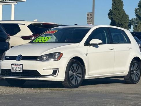 Used 2016 Volkswagen e-Golf SE w/ DC Fast Charging Package image 8