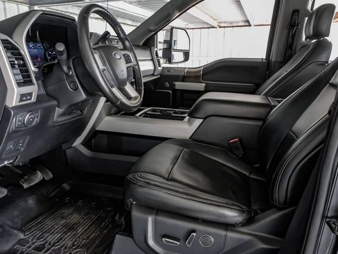 Used 2019 Ford F350 Lariat w/ Lariat Ultimate Package AWD/4WD image 14