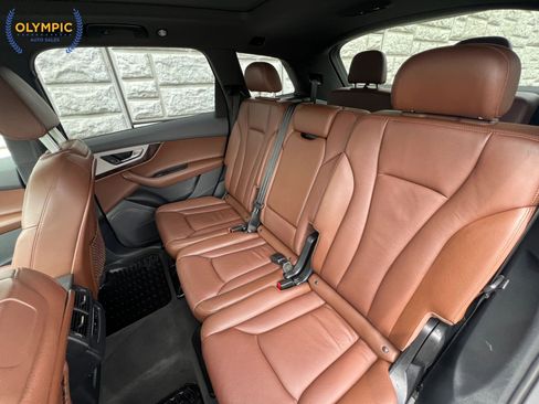Used 2018 Audi Q7 2.0T Premium AWD/4WD image 48