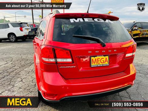 Used 2018 Dodge Journey SXT w/ Blacktop Package image 10