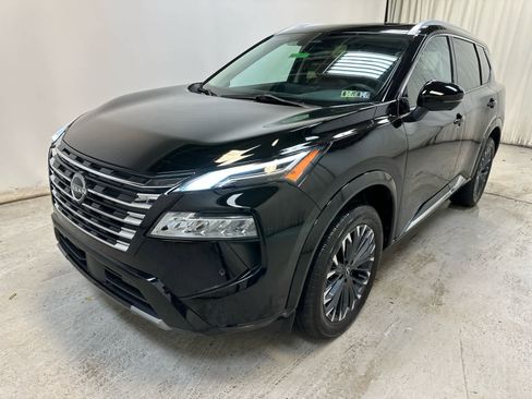 Certified 2024 Nissan Rogue Platinum image 10