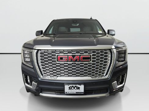 Used 2021 GMC Yukon Denali w/ Denali Ultimate Package AWD/4WD image 8