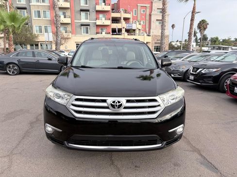 Used 2013 Toyota Highlander Limited AWD/4WD image 2