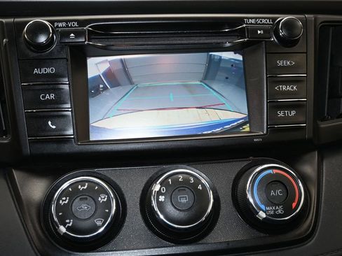 Used 2017 Toyota RAV4 LE w/ Carpet Mat Package image 23