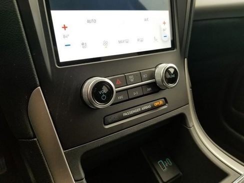 Used 2021 Ford Edge SEL w/ Convenience Package image 21