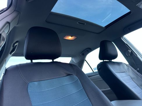 Used 2015 Toyota Camry XLE image 15