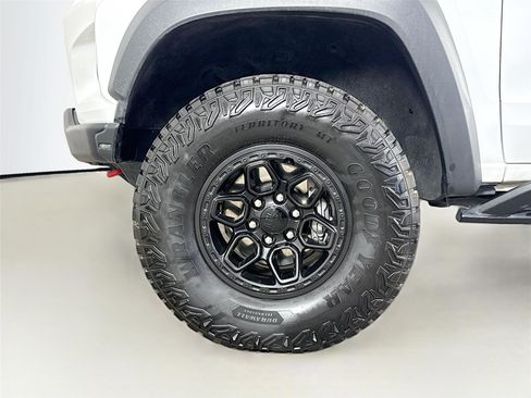 Used 2024 Chevrolet Colorado ZR2 w/ ZR2 Bison Edition image 28