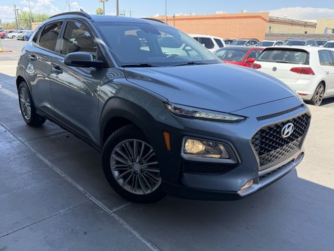 Used 2020 Hyundai Kona SEL Plus w/ Cargo Package FWD image 6