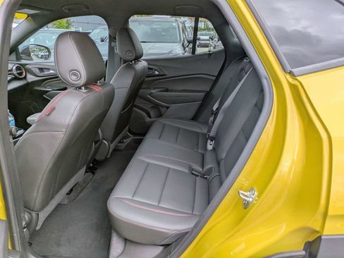 Used 2025 Chevrolet Trax RS w/ Driver Confidence Package FWD image 13