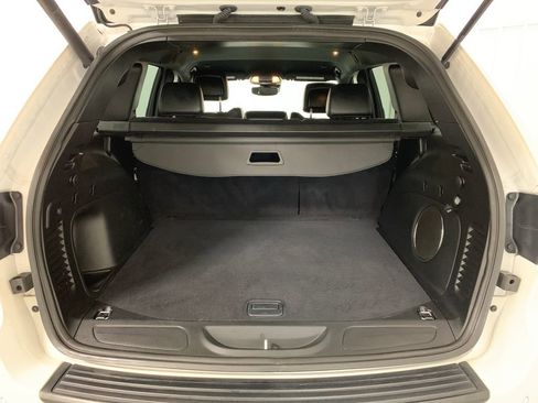 Used 2022 Jeep Grand Cherokee Laredo X image 20