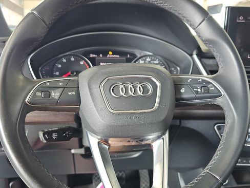 Used 2023 Audi Q5 2.0T Premium w/ Convenience Package AWD/4WD image 23