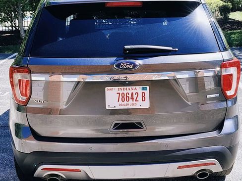 Used 2016 Ford Explorer XLT w/ Equipment Group 202A AWD/4WD image 8