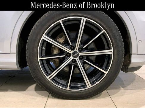 Used 2022 Audi Q7 3.0T Prestige AWD/4WD image 11