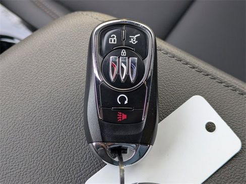 New 2026 Buick Envista Avenir image 37