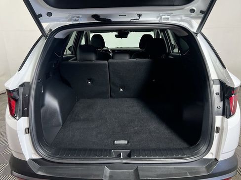 Used 2025 Hyundai Tucson SEL AWD/4WD image 23