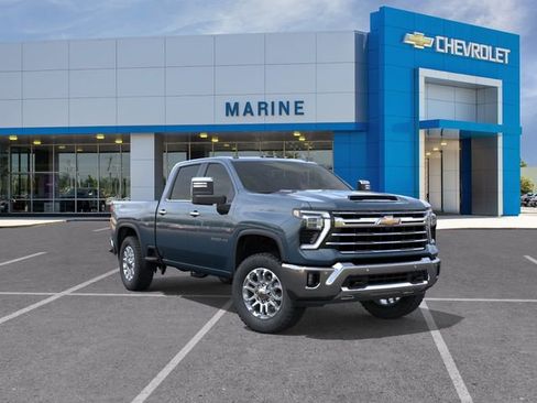 New 2026 Chevrolet Silverado 2500 LTZ w/ LTZ Premium Package AWD/4WD image 1