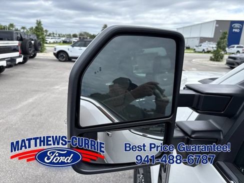 New 2026 Ford F250 Platinum w/ Platinum Plus Package AWD/4WD image 8