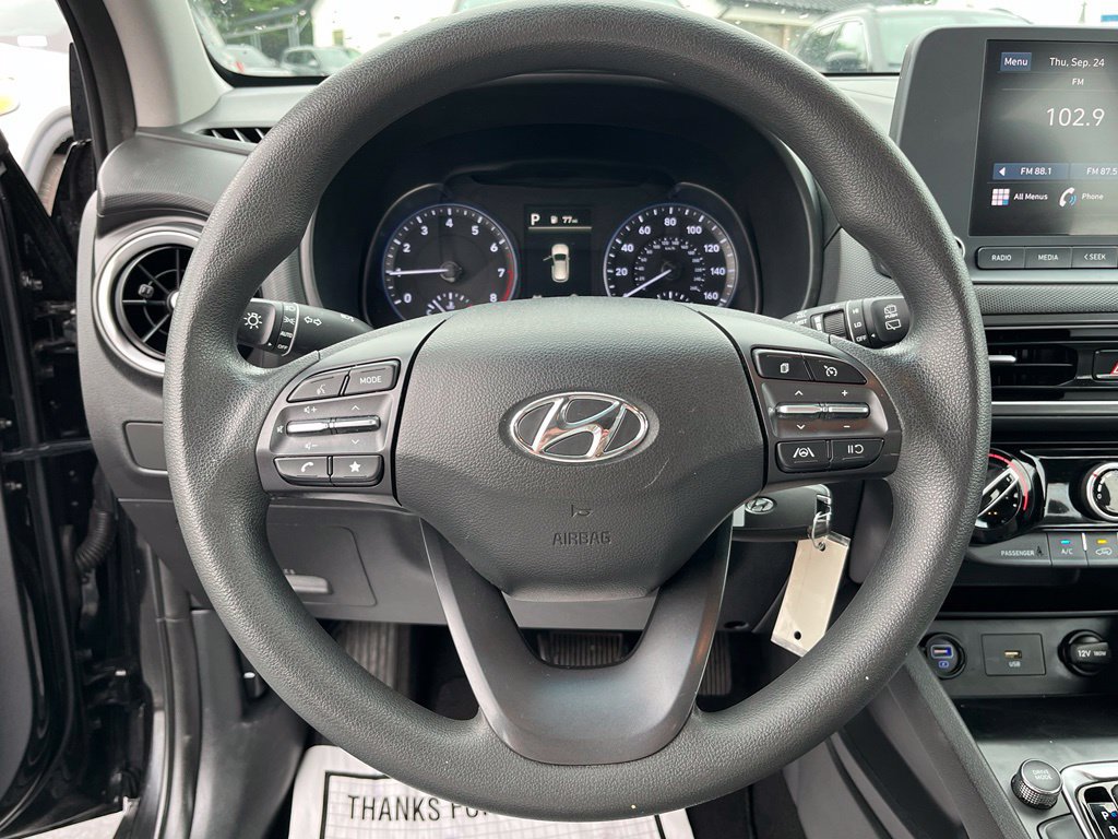 Used 2023 Hyundai Kona SE w/ Cargo Package FWD image 16