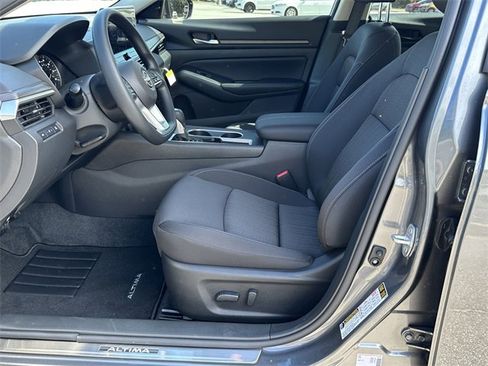 New 2025 Nissan Altima 2.5 SV w/ SV Special Edition Package image 10
