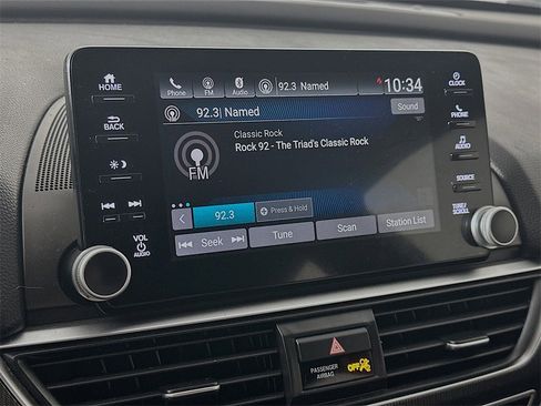 Used 2018 Honda Accord Sport image 17