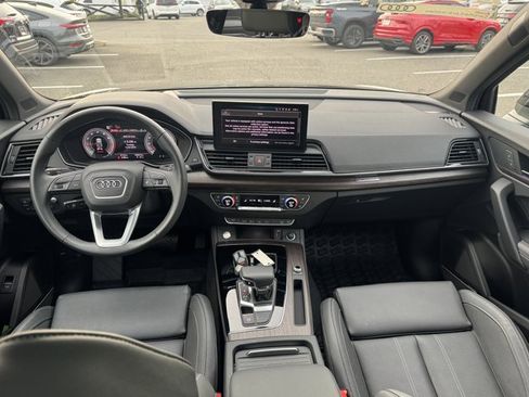Certified 2025 Audi Q5 2.0T Premium w/ Convenience Plus Package image 11