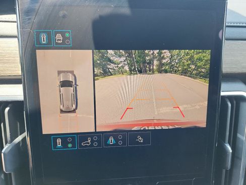 Certified 2024 GMC Acadia Denali FWD image 17