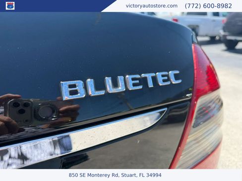 Used 2009 Mercedes-Benz E 320 BlueTEC Sedan image 34