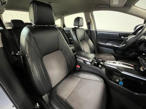 Used 2019 Honda Clarity Plug-In Hybrid image 9