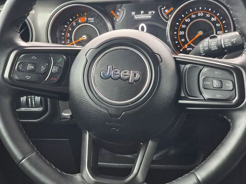 Used 2022 Jeep Wrangler Unlimited Sport image 15