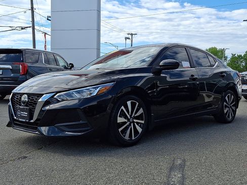 Used 2023 Nissan Sentra SV w/ SV Premium Package FWD image 3