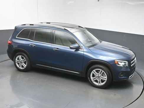 Used 2021 Mercedes-Benz GLB 250 GLB 250 w/ Premium Package image 40